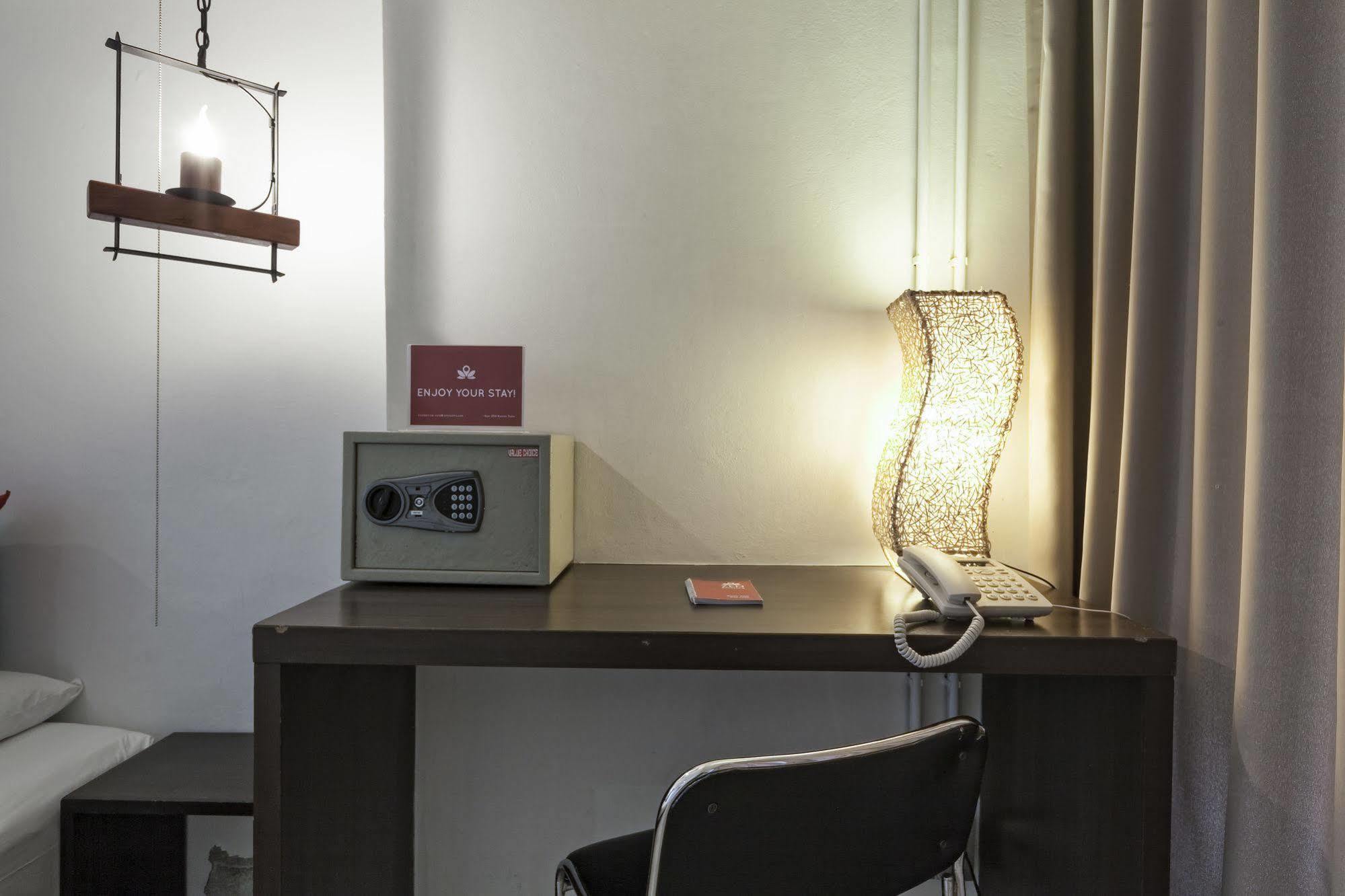 Zen Rooms Basic Nanai Phuket Patong ภายนอก รูปภาพ