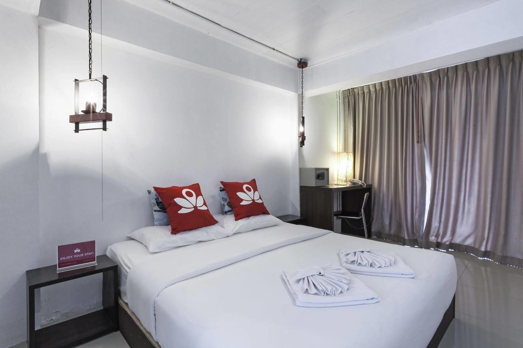 Zen Rooms Basic Nanai Phuket Patong ภายนอก รูปภาพ