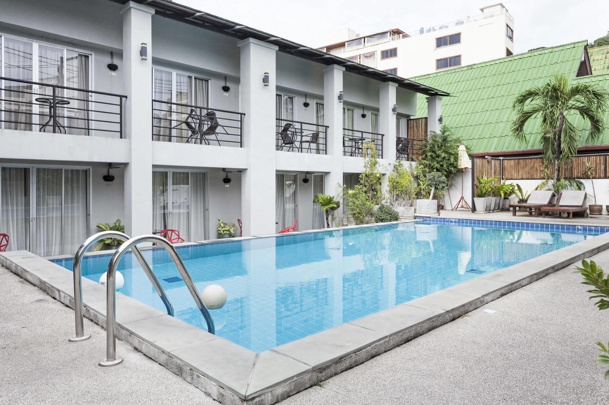 Zen Rooms Basic Nanai Phuket Patong ภายนอก รูปภาพ